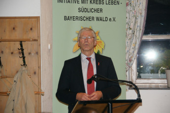Images tagged "10-jahre-initiative" 16 MDL Bernhard Roos