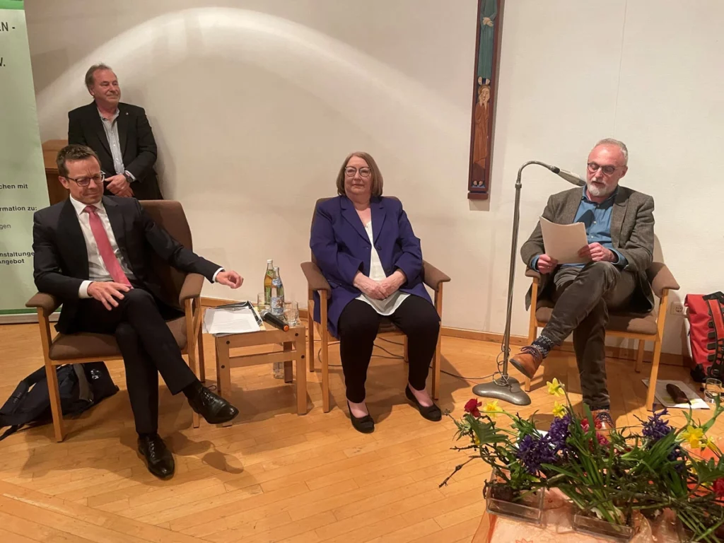 Rückblick: Diskussionen zum ärztlich assistierten Suizid in Waldkirchen